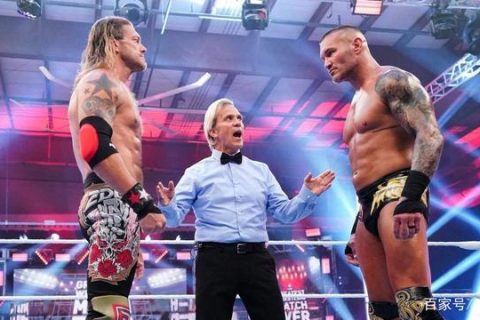 WWE爆裂震撼大赛RKO导致艾吉三头肌撕裂受伤