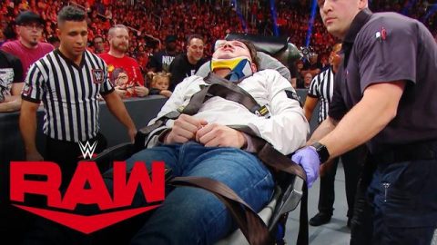 WWE有哪些让人怀疑人生的故事情节？