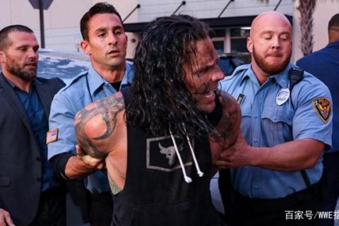 WWE杰夫哈迪酒驾撞伊莱亚斯是被陷害，网友并不买账！