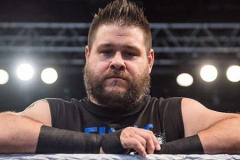 “WWE宣布凯文·欧文斯受伤：可能错过接下来的比赛”