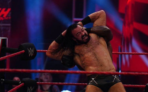 WWE皇家大赛德鲁对战高柏！究竟是喜提战神经验包还是痛失WWE冠军头衔