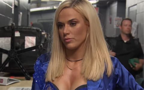 WWE拉娜公布父母感染COVID-19的最新情况，均已有所好转