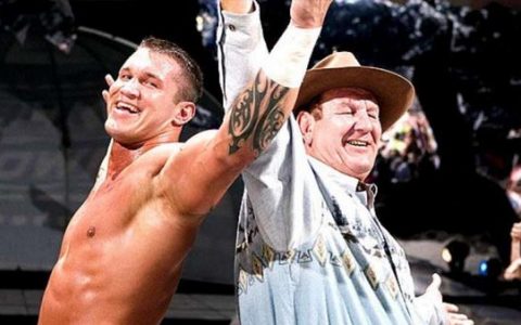 上阵父子兵！WWE超级巨星们的那些特殊经纪人