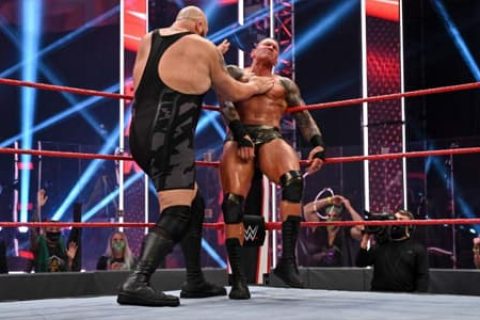 WWE传奇人物大秀哥为何还不退役?这个原因值得选手和粉丝尊重!