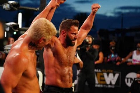 粉丝呼吁WWE在近三年后重新签下四次冠军