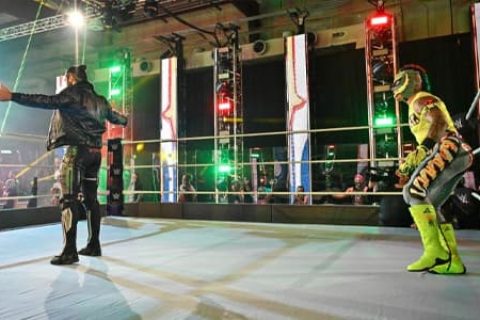 WWE极限大赛上雷尔的眼睛真的被挖出来?官方给出了最终的消息!