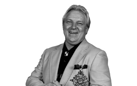 鲍比·希南(Bobby Heenan)