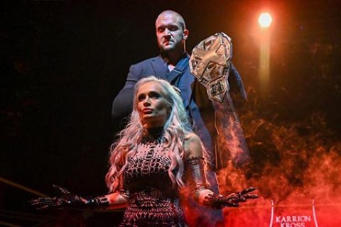 WWE卡里安·克罗斯夫妇合约将近，AEW布里特·贝克去留成谜