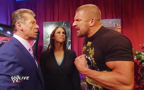WWE后台新闻:摔角手和WWE工作人员很享受Triple H当老大