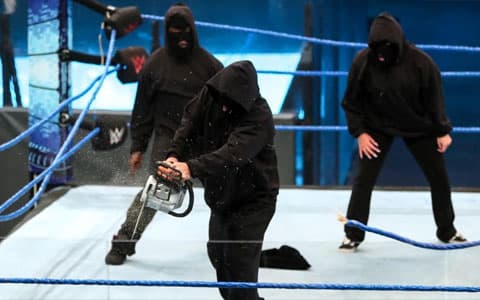 复仇军团正式亮相WWE!其成员身份曝光!