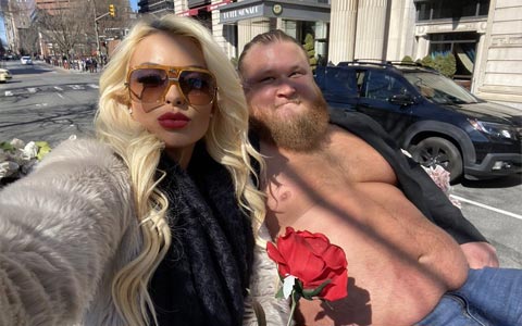 曼迪·罗斯透漏为何被WWE突然解雇,表示自己很冤枉,但很快乐