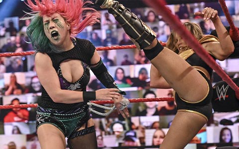 WWE女子组传奇人物米琪·詹姆斯或已"悄无声息"退役!
