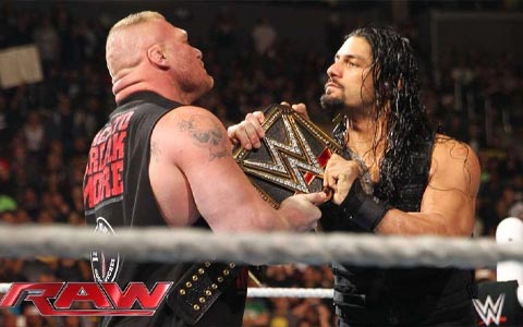 为什么WWE环球冠军罗曼雷恩斯总会和对手上演三番战？原来是这样！