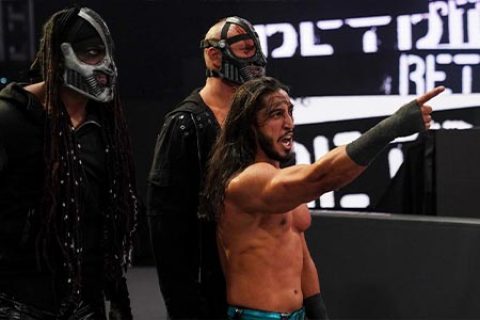 WWE史上最弱的反派?报复组织面临解散,最大弱点竟然是他!
