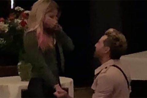 夺妻之仇不共戴天！小魔女宣布订婚，未婚夫何许人也？