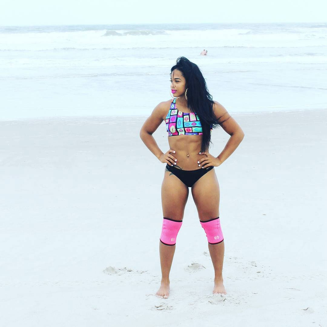 10张最热门的WWE Diva比基尼泳装照片4