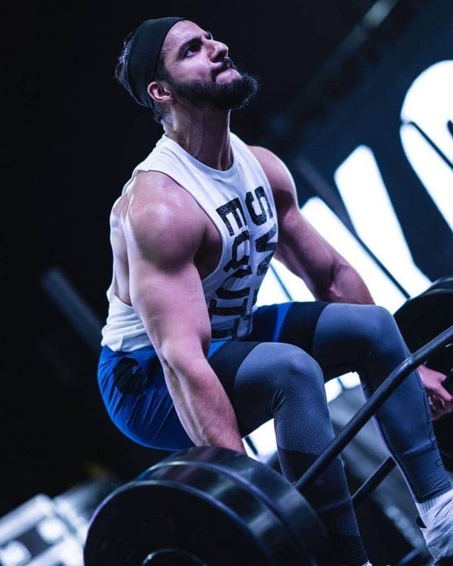 WWE签约新选手托尼·吉尔,他说他希望有一天能和兰迪·奥顿打一场。