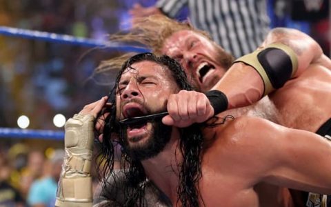WWE SmackDown第1143期：赛斯罗林斯在四重威胁赛中拿下胜利，罗曼雷恩斯被艾吉袭击