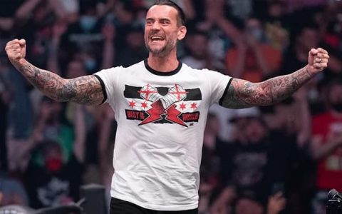 CM朋克（CM Punk）要跟谁在麦迪逊花园广场大战一场？