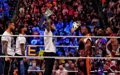 罗曼雷恩斯在今日WWE RAW 上拿下两场胜利后发表推特，这是我的地盘