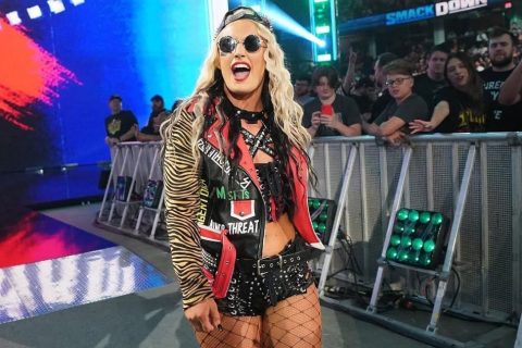 风暴来临，托尼斯托姆正式加盟AEW，是什么让她连夜离开WWE？