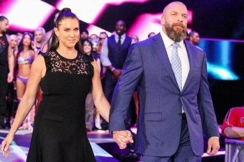 WWE王大锤与大公主的爱情史，一起携手22年，反对者敌不过真爱！