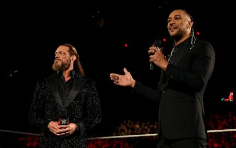 WWE名人堂艾吉也带不动？猎魔射手达米安成最卑微的反派人物！