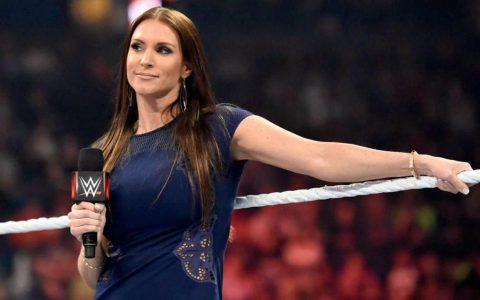 妻离子散？大公主突然辞职相夫教子，WWE落入他人之手已成定局？