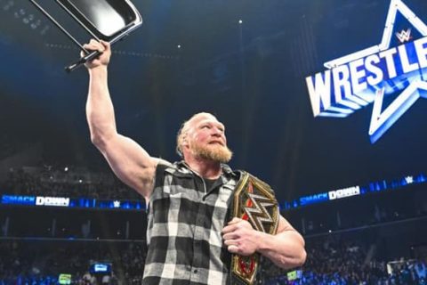 WWE SmackDown 第1179期：布洛克·莱斯纳攻击罗曼·雷恩斯的后果是什么