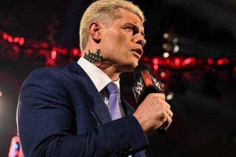 WWE RAW 第1506期：罗曼·雷恩斯在摔角狂热大赛上夺得环球冠军后在RAW发表讲话