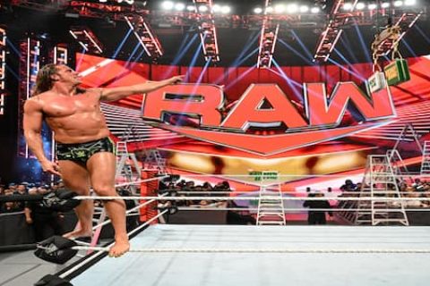 2021年的WWE RAW真的没有好看的比赛吗？盘点2021年WWE RAW最佳5场比赛