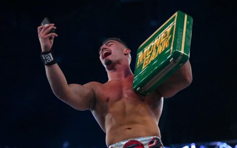 光速上位引起众怒？WWE家族最强内战正式开始，干孙子VS干儿子！