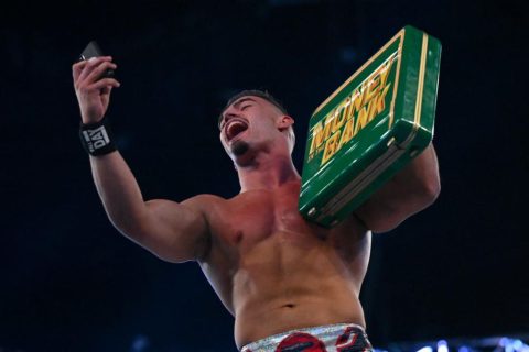光速上位引起众怒？WWE家族最强内战正式开始，干孙子VS干儿子！