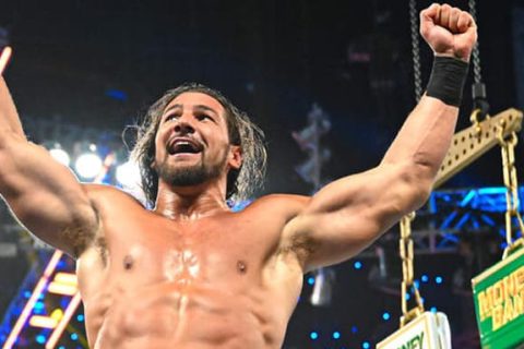 WWE SmackDown 第1193期：狂欢摩斯在四重威胁赛中获得进入合约阶梯赛资格