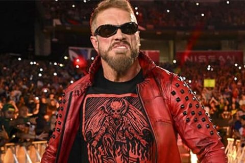 WWE剧情写手想让艾吉对战他…作为退役赛的对手