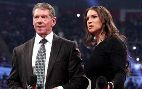 斯蒂芬妮麦克曼宣布正式离开WWE，文斯麦克曼继续担任董事会执行主席