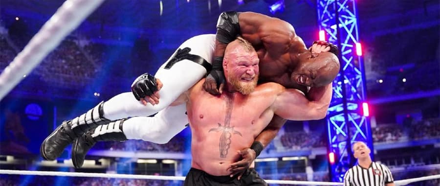 WWE SmackDown 第1223期:布洛克莱斯纳攻击鲍比莱斯利后宣布参加皇家大赛