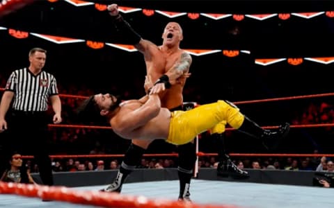 爆料!WWE的前冠军再次签约WWE