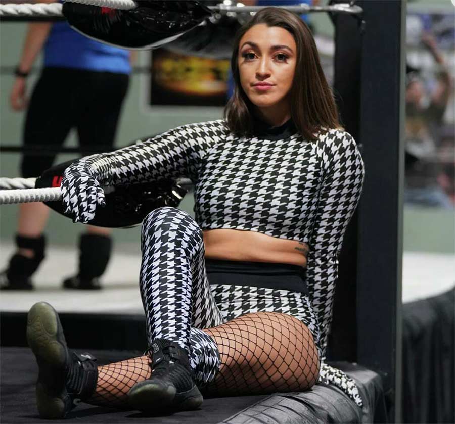 WWE签下前AEW女子选手