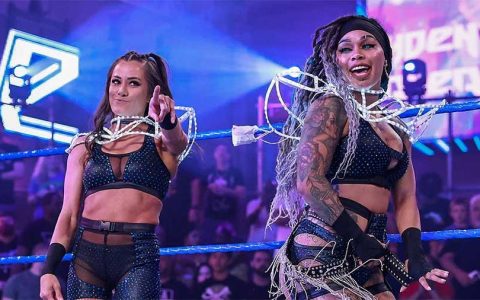 WWE RAW新女子双打冠军诞生