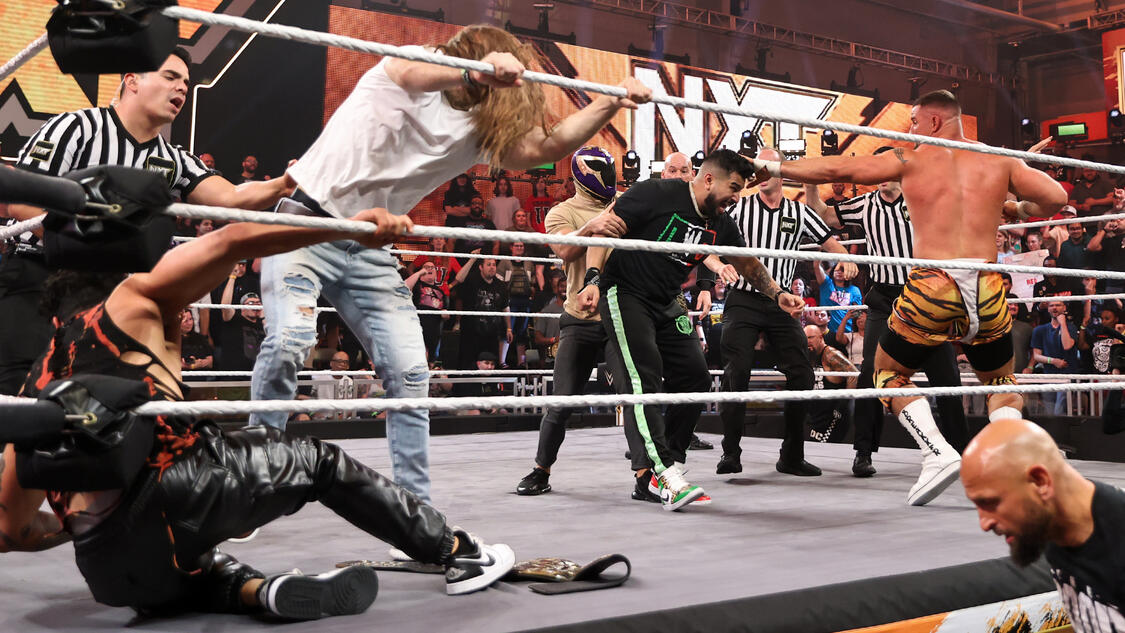 WWE NXT第785期:NXT顶级双打团队展开大乱斗