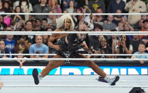 杰德卡吉尔首秀SmackDown联合比安卡和娜欧米对抗接管小队