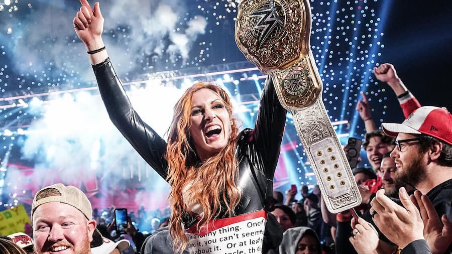 贝基·林奇夺冠，成为新WWE女子世界冠军