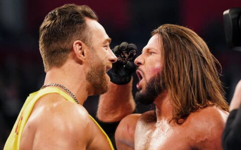 WWE SmackDown第1287期：AJ斯泰尔斯迎战LA骑士，索罗西科亚和塔玛汤加围殴凯文欧文斯