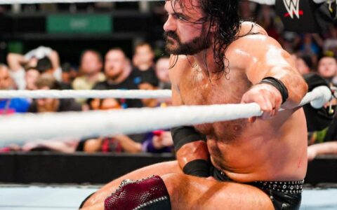 德鲁·麦金泰尔在WWE“城堡决战”结束后失控