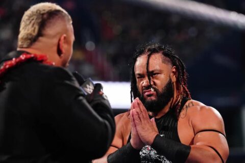 WWE最新动态：雅各布·法图成索罗·斯科亚打手，双重背叛即将上演？