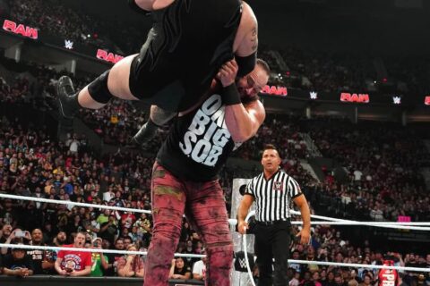 布朗·斯图曼和布朗森·里德在WWE Raw上大打出手！