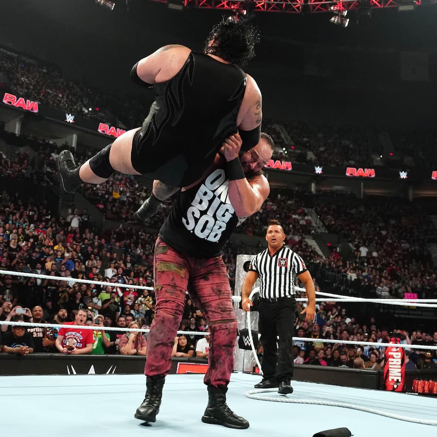 布朗·斯图曼和布朗森·里德在WWE Raw上大打出手!