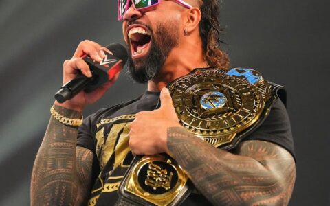 Jey Uso秀出全新WWE洲际冠军腰带，这颜值，直接爆表！