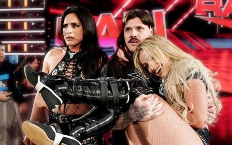 WWE RAW第1638期：蒂芙妮·斯特拉顿兑换合约包，遭到多米尼克阻止